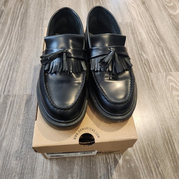 ***SOLD*** Dr Martens Adrian Tassel Loafer Size US6 M - Picture 1 of 3